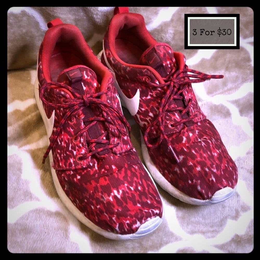 Nike Roches